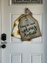 Load image into Gallery viewer, Sunflower Tag Door Hanger
