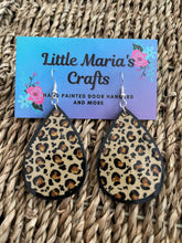 Load image into Gallery viewer, Earrings-Leopard Print
