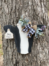 Load image into Gallery viewer, Cow silhouette farmhouse Door Hanger
